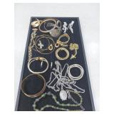 BRACELETS AND MORE / JEWELRY