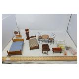 DOLL HOUSE FURNITURE