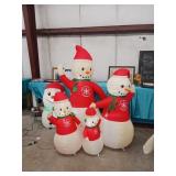 HOLIDAY OUTDOOR DECOR / SNOWMEN  / INFLATABLE