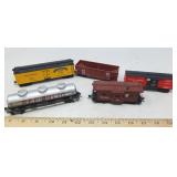 MODEL TRAIN CARS LOT / PREOWNED / 5 PCS