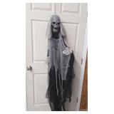 HALLOWEEN SCARY WITCH DOOR DECOR