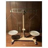 Vintage Counter Balance Scale