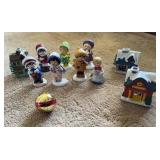 Small Christmas Themed Figurines