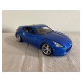 Maisto 1/24 Scale Blue 09 Nissan 370z Model