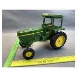 ERTL John Deere Model Tractor