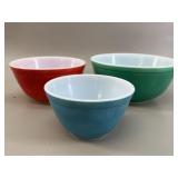 3 VTG Pyrex Solid Color Nesting Bowls