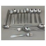 15pc Vintage Maria Japanese and Norsk Stï¿½lpress