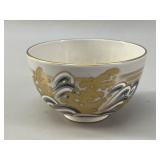 Japanese Satsuma Ware Gilt Wave Motif Tea Bowl