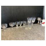 Drinking glassware