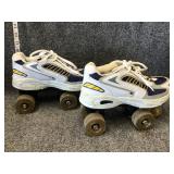 SNEAKERS SKATES