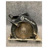 BLACK & DECKER Circular Saw