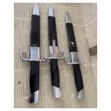 3 mini swords with case