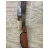 Knife with leather case made in Pakistan