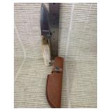 Knife with leather case made in Pakistan