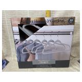 Better Home & Garden Hangers