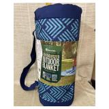 Memberï¿½s Mark 8ï¿½ x 8ï¿½ Outdoor Blanket