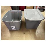 2 Totes, 1 Lid