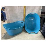 4 Mainstays Plastic Baskets
