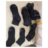 8 Hanes & 3 Fruit of the Loom Black Ankle Socks