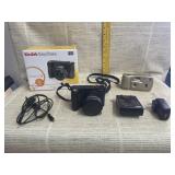 Kodak Camera & Charger, Single Use Vanera
