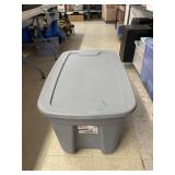 30 Gallon Tote & Lid