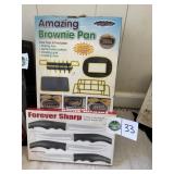 Knives, Brownie Pan