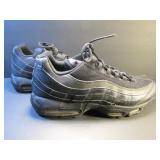NIKE Air Max 95 - Mens Size 13 - Black NIKE Air Max 95 - Mens Size 13 - Black