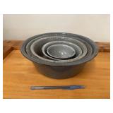 5 Vintage Gray Enamelware Nesting Bowls