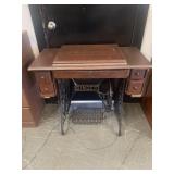 Antique Singer Treadle Sewing Machine Cabinet