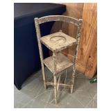 Primitive Smoke Stand