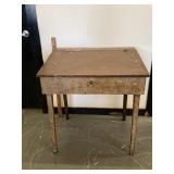 Early American Raise Top School Desk LARGE