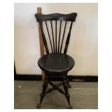 Antique Claw Foot Adjustable Seat Piano Stool