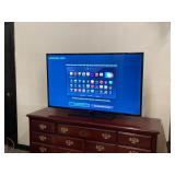 55" Samsung Smart TV w/ Remote