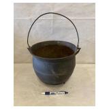 Antique Iron Kettle No. 8  W. Handle