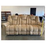 Clean La-Z-Boy Double Recliner Sofa Clean La-Z-Boy Double Recliner Sofa