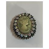 Vintage Cameo Brooch Pendant