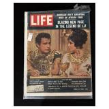 Vintage 1962 Life Magazine Richard & Elizabeth