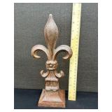 Vintage Rustic Cast Iron Fleur-De-Lis Finial