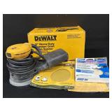 DeWalt 5' Heavy Duty Random Orbit Palm Sander