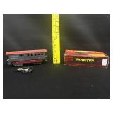 Mantua HO Scale Train Hopper & Flat Bed