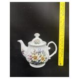Baun Brothers Made In England Teapot