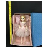 Madame Alexander Doll Elise 1652