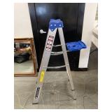 Louisville 4 Ft. Aluminum Ladder 200 Lbs