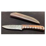 Handcrafted Knife with Damascus Steel Blade and Le