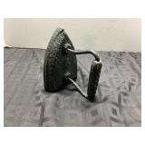 Cast Iron Clothes Iron, 4x6x5 Inches