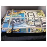 TYCO Super Cliff Hangers Slot Car Setï¿½No Cars