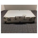 Poker Chips Set in Metal Case 8 x 12 Inches