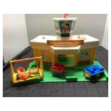 Fisher-Price Playset with Vehicles, 11 x 15"