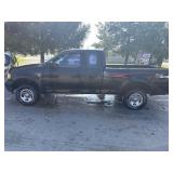 2003 Ford F-150 XL Triton 4WD, 79,975 Miles