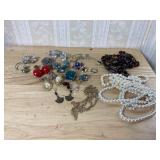 Miscellaneous Jewelry Lot in Wooden